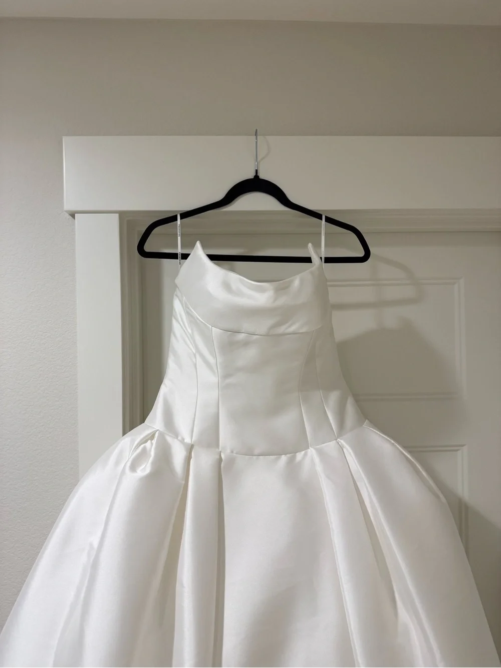 Pronovias White Wedding dress, cathedral veil & lace gloves